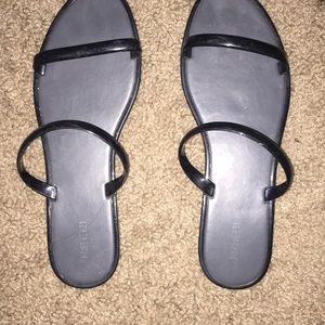 🔥MAKE OFFERS Forever 21 sandals NEW